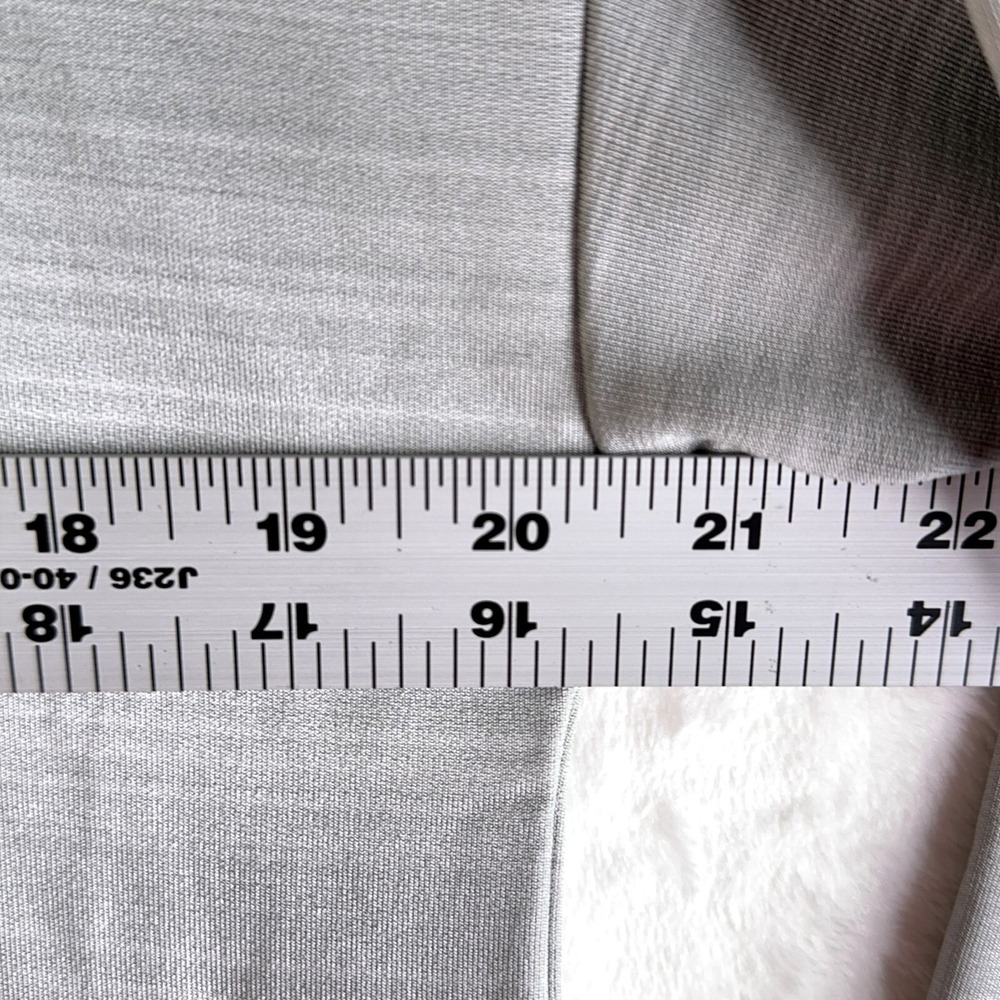 American Outdoorsman Womens Hoodie M Grey Performance Pullover Zip Pockets NWT - Picture 7 of 12